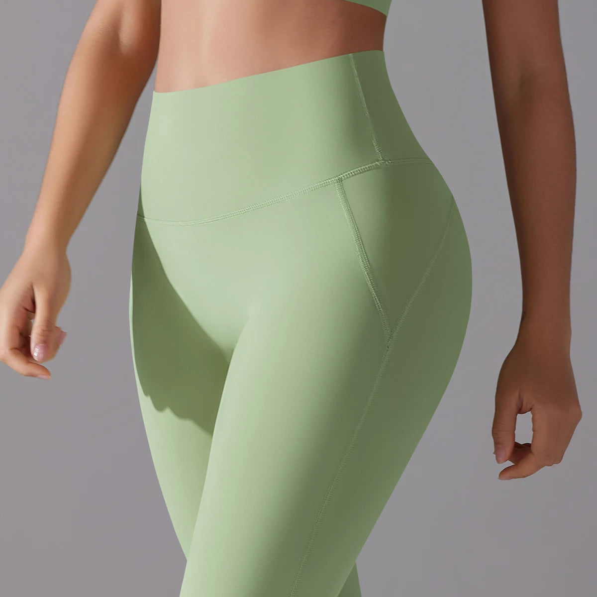 High-Waist Seamless Yoga Leggings – Breathable & Flexible